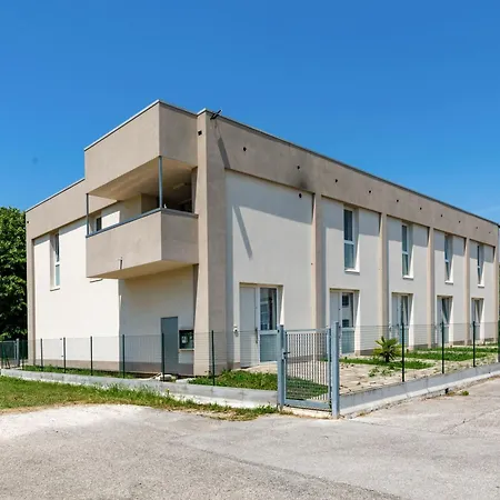 Appia Free Parking E Fast Access To By Bus Venedig