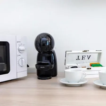 Guest house Appia With Free Parking & Direct Bus To Venice *